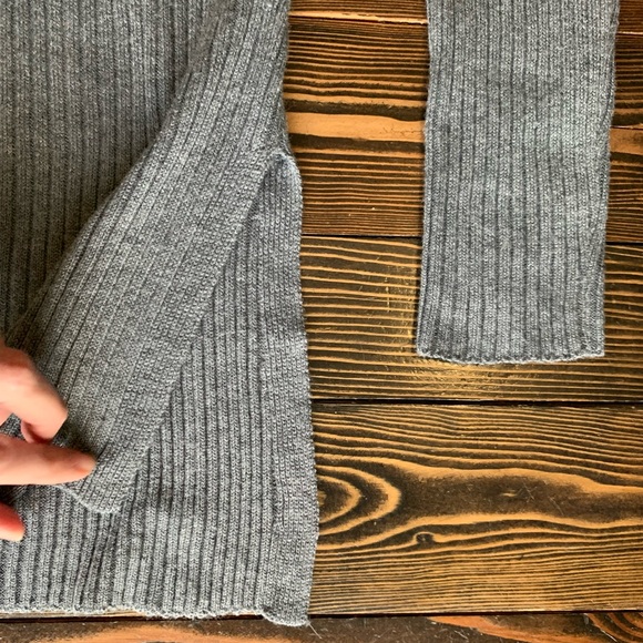 ELIE TAHARI • ribbed sweater top cashmere blend modern chic quiet luxury muted - Picture 7 of 16